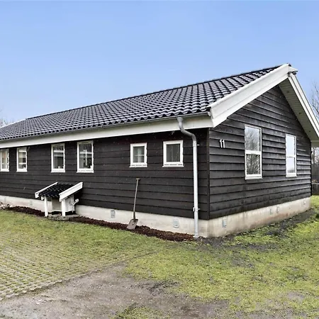 12230-sjaellands-odde-engvibevej-11 * Yderby
