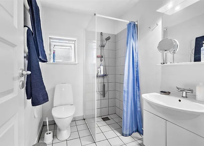 12230-sjaellands-odde-engvibevej-11 *